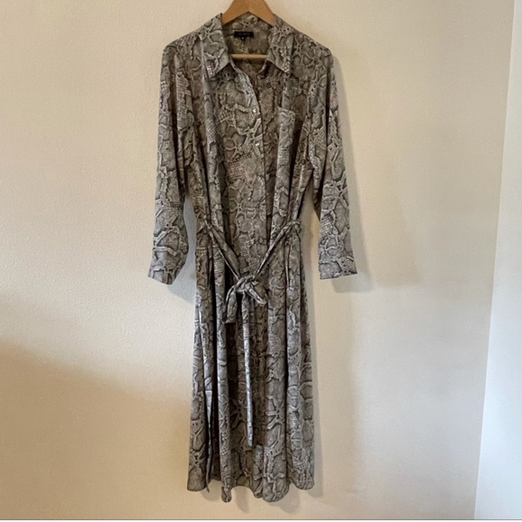 Host Pick 1. State Snake Print Maxi Dress Grey 1x - Picture 2 of 13